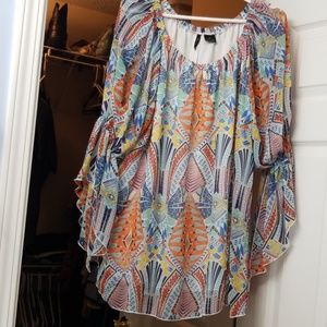 Bell-sleeve shirt